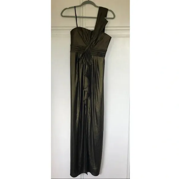 BCBGMaxAzria Barbara Metallic Gold One Shoulder Long Evening Dress Size 4