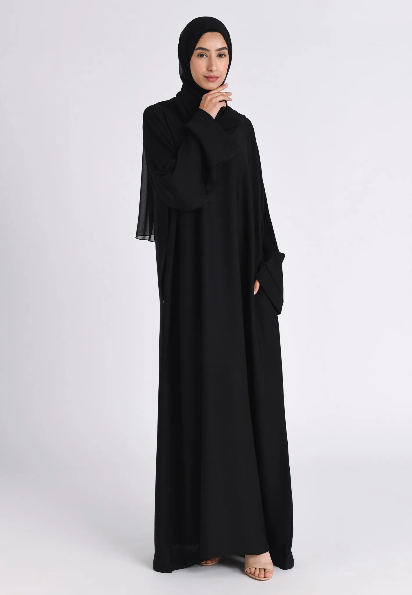 Black Textured Abaya With Zip Pockets