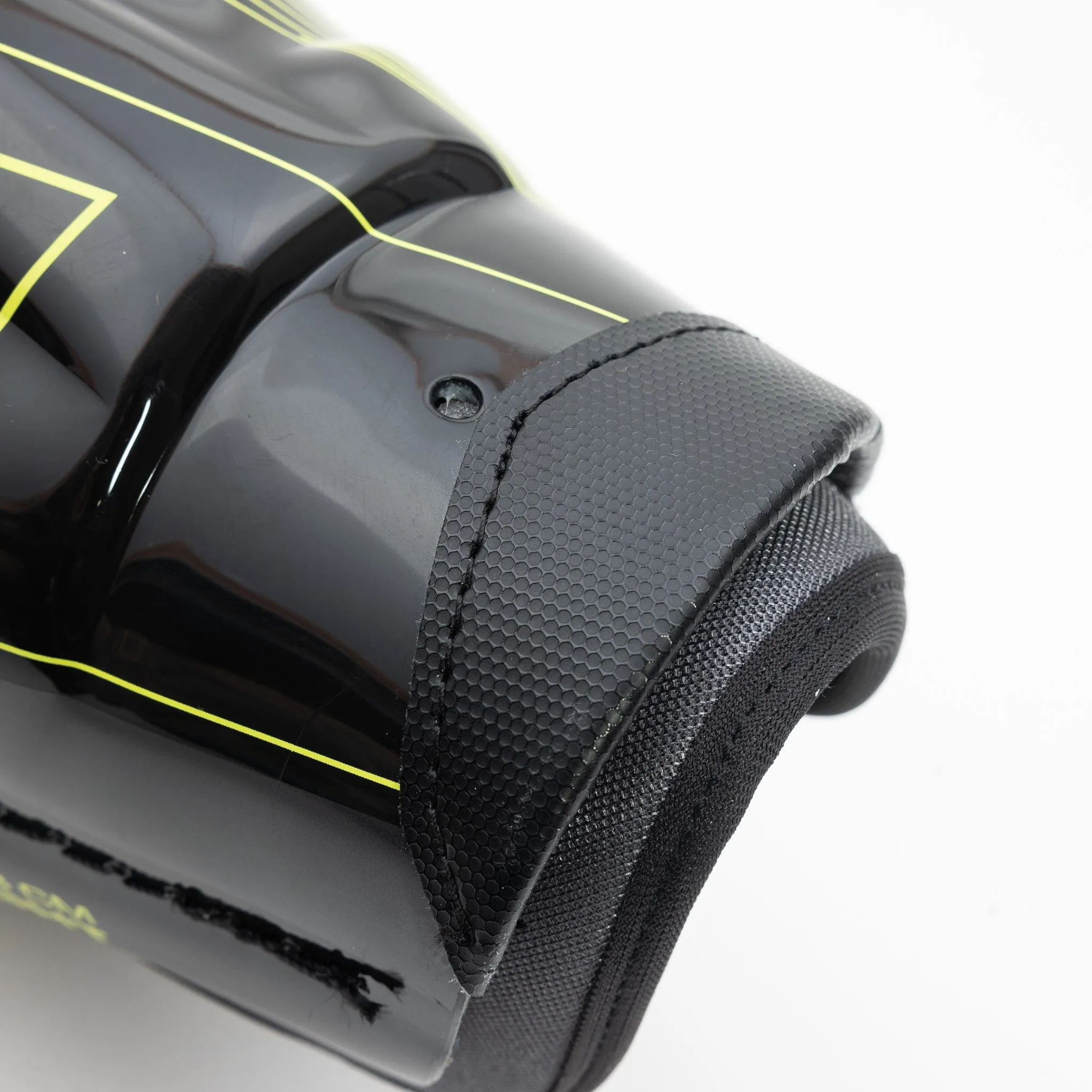 CCM Tacks XF80 Senior Hockey Shin Guards