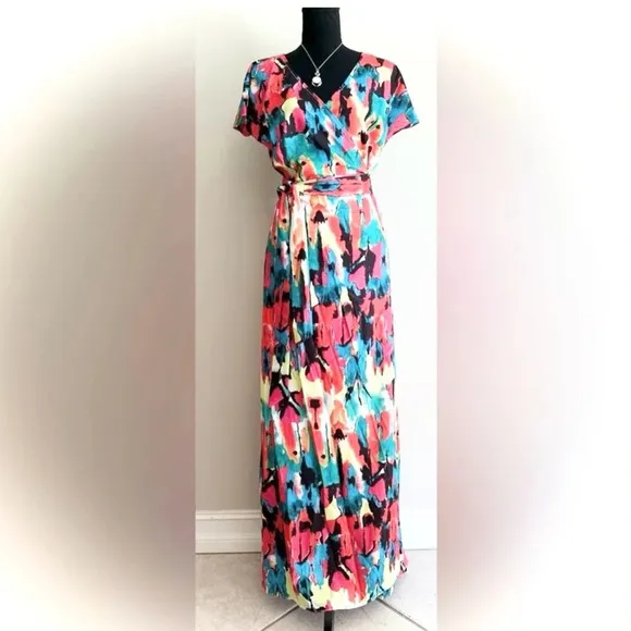 EVER PRETTY ~ Women’s Multi color lightweight maxi dress size M