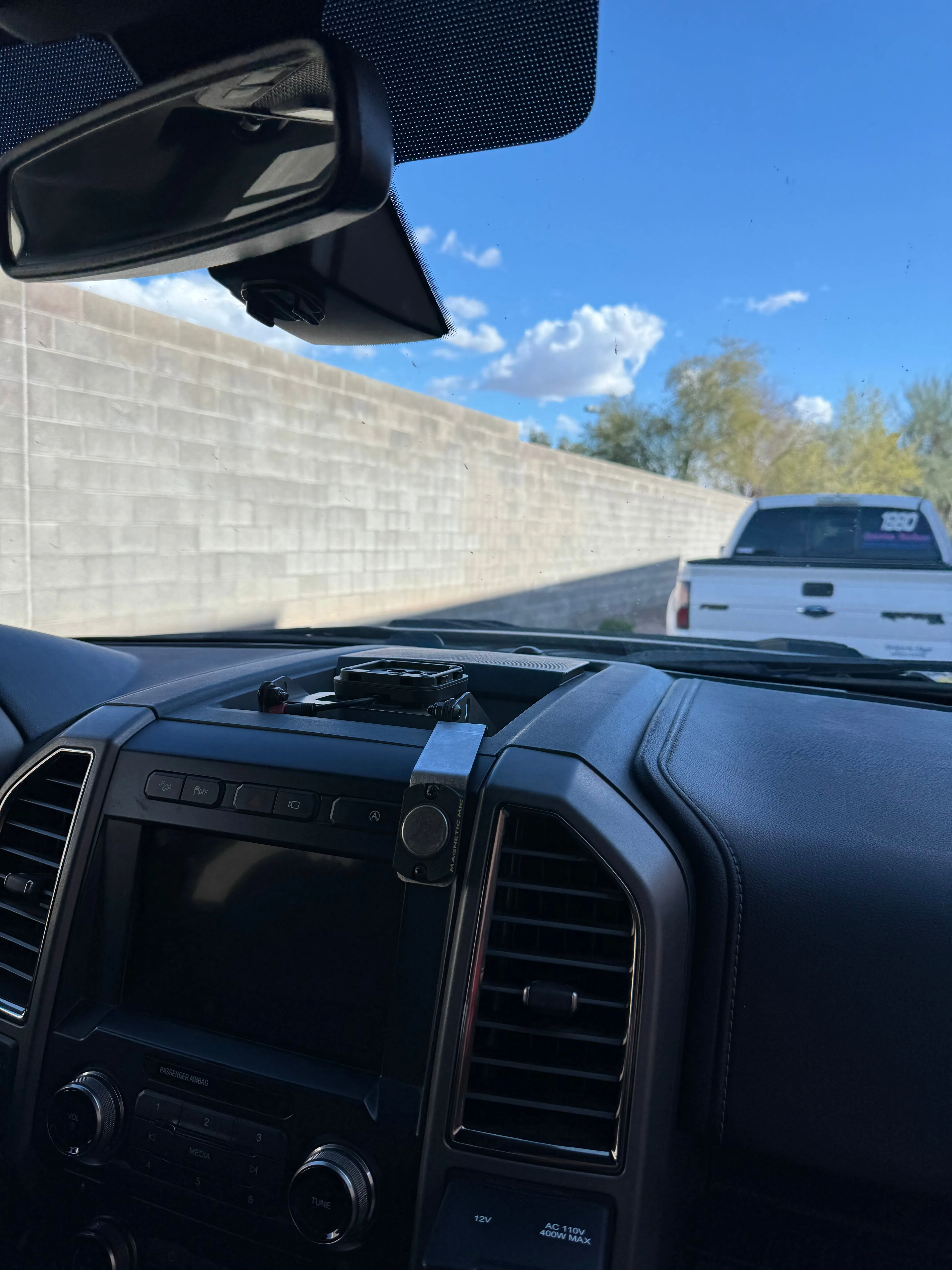 Gen 2 Raptor / F150 / Super Duty - Center Dash Fold Down GPS Mount (Garmin TREAD XL)