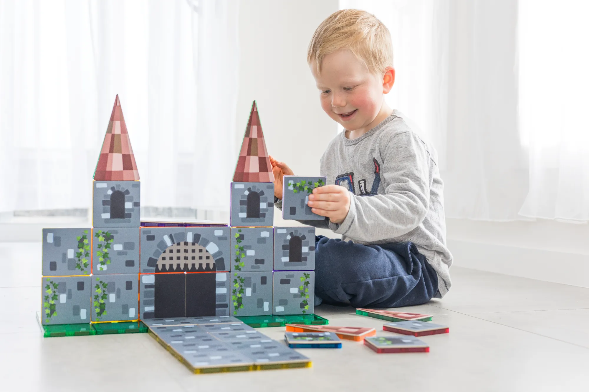 Learn & Grow Toys - Magnetic Tile Topper - Castle Pack