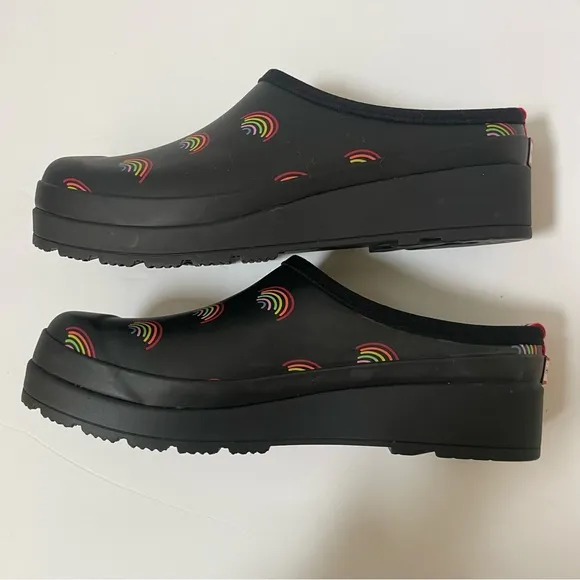NEW HUNTER Play Mini Rainbow 🌈 Print Clog Size 8