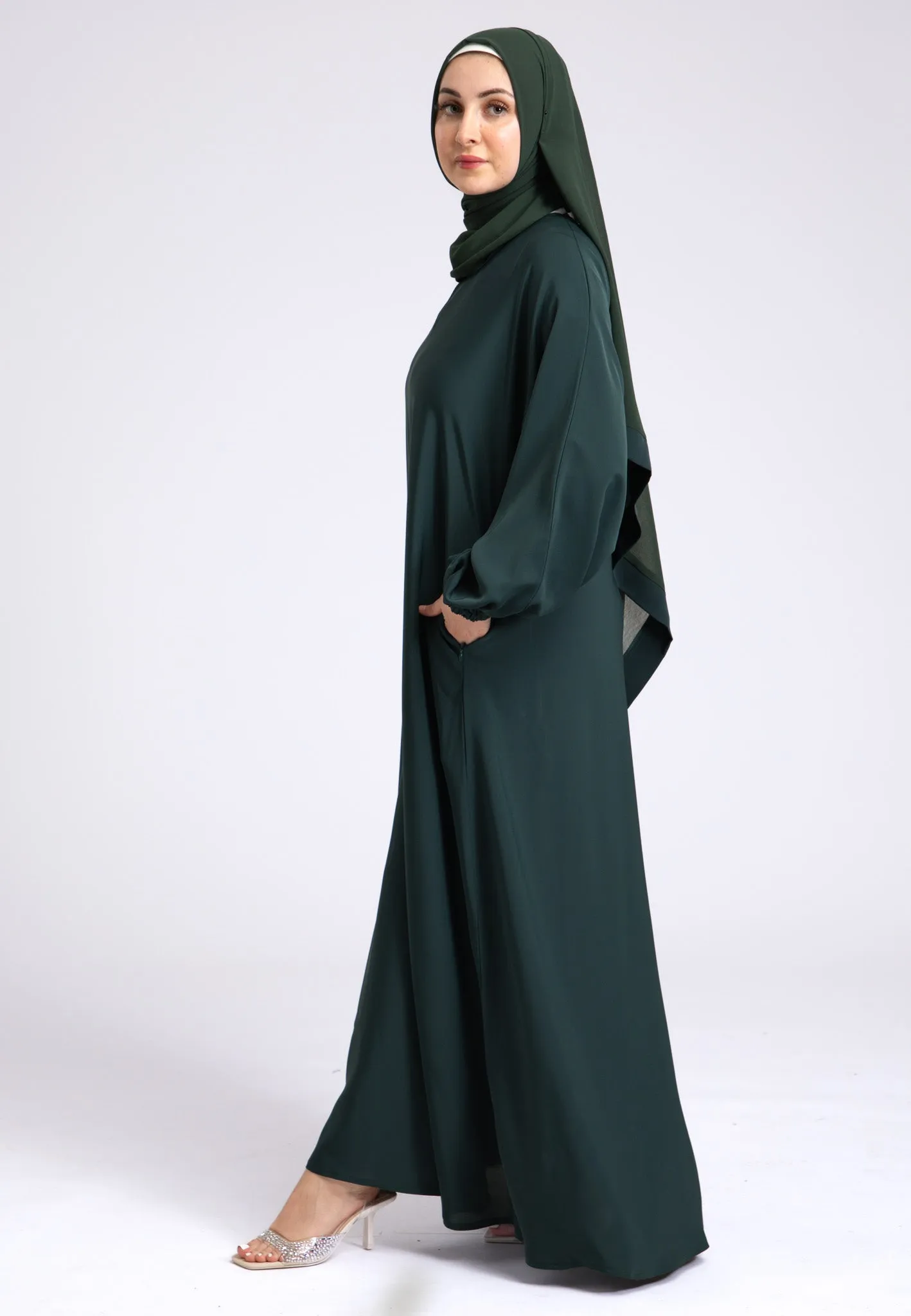 Petrol Green Closed Abaya with Zip Pockets & Cuff Sleeves