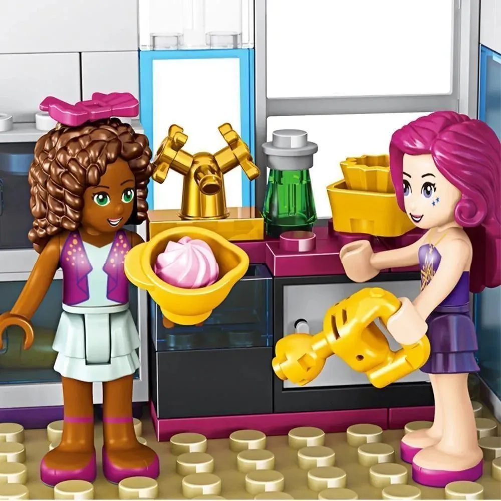 Pop Star Livi's House Building Block: A Stylish and Educational Toy for Kids