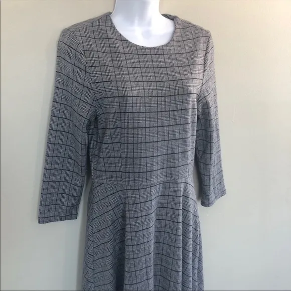 Sabie Plaid Aline Dress in Charcoal Plaid NWOT