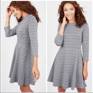 Sabie Plaid Aline Dress in Charcoal Plaid NWOT