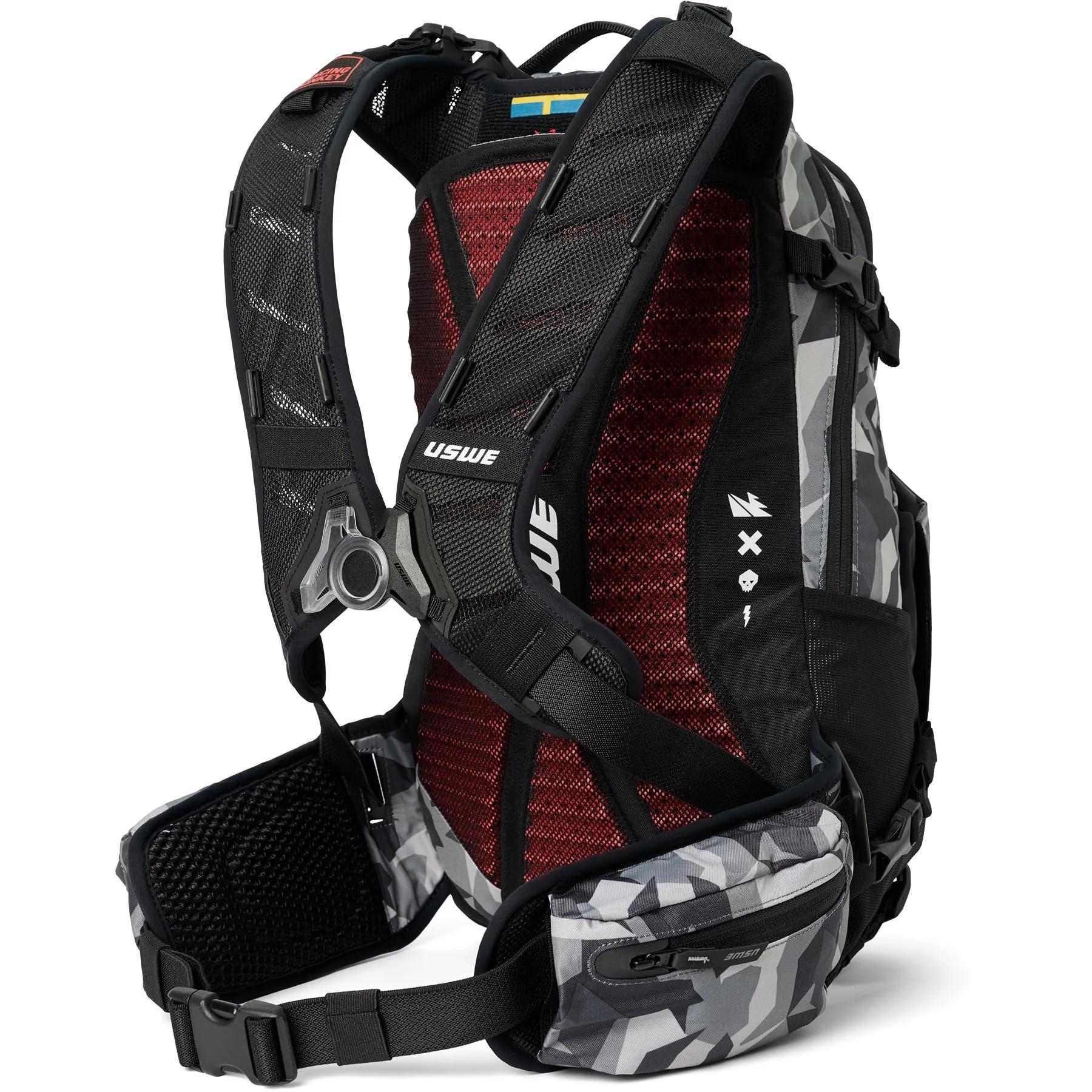 USWE Shred 16L Hydration Compatible MTB Daypack - Camo