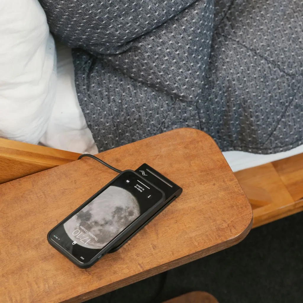 Wireless Charging Stand - Peak Design